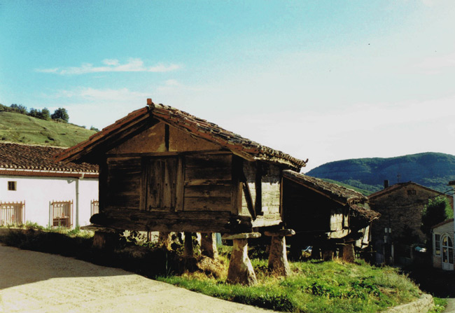 La Fábrica de Cabornera, alojamiento turismo rural, montaña de León, Pajares, Valporquero